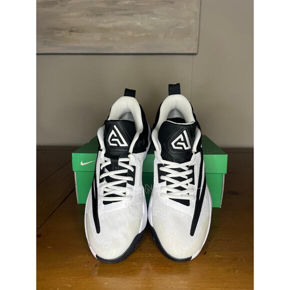 Nike Men\'s Giannis Immortality 3 Oreo Basketball Shoes Brand New DZ7533-… main image 3